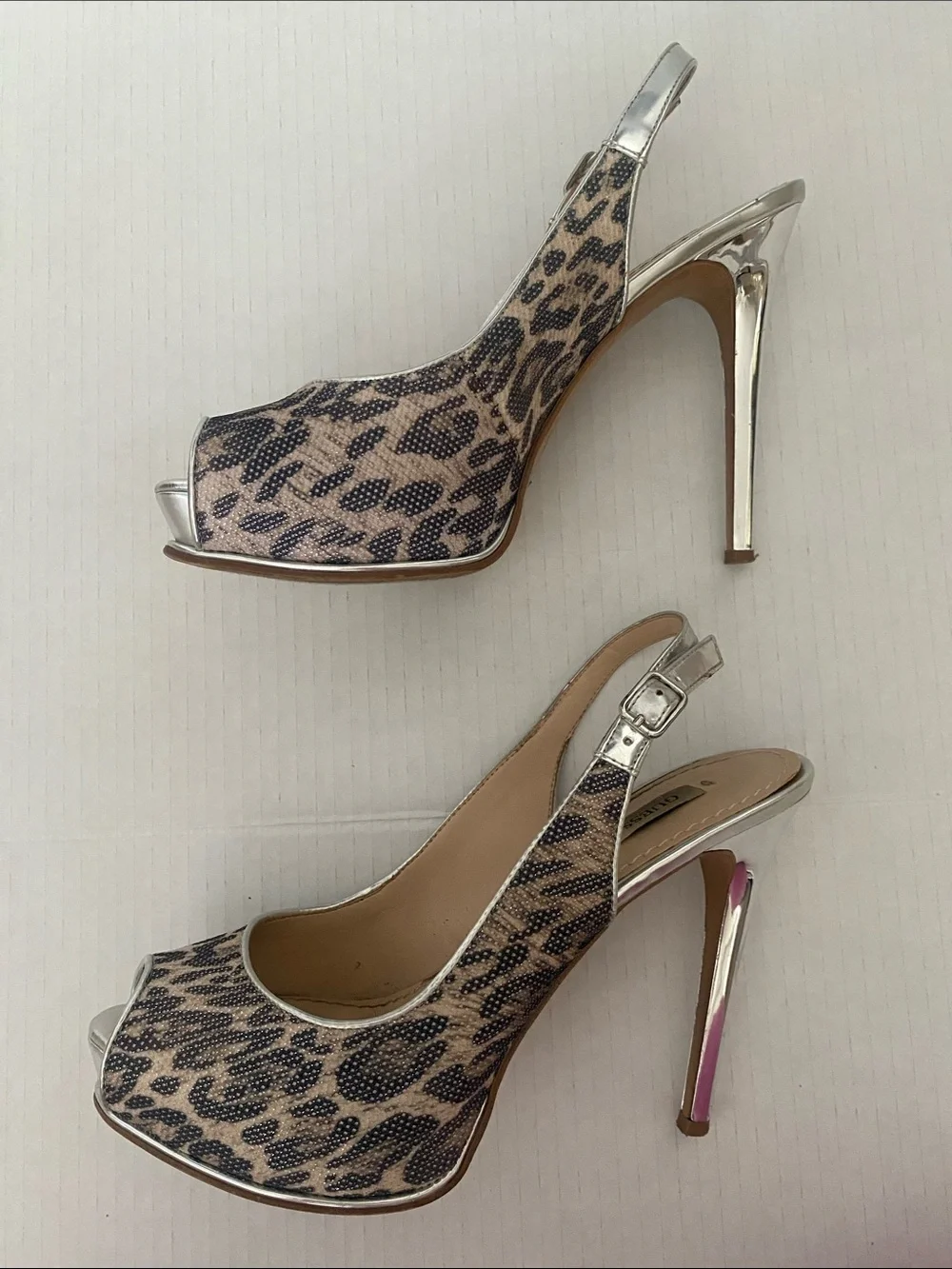 GUESS Slingback Peep-Toe 5” Heel in brown & silver Leopard Print Size 7 - Picture 10 of 16